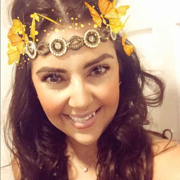 Meet your Posher, Leticia - Picture 1 of 1